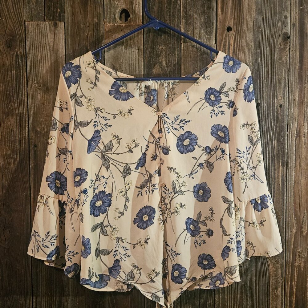 Sienna Sky  Pink Floral  Cropped Blouse Size M